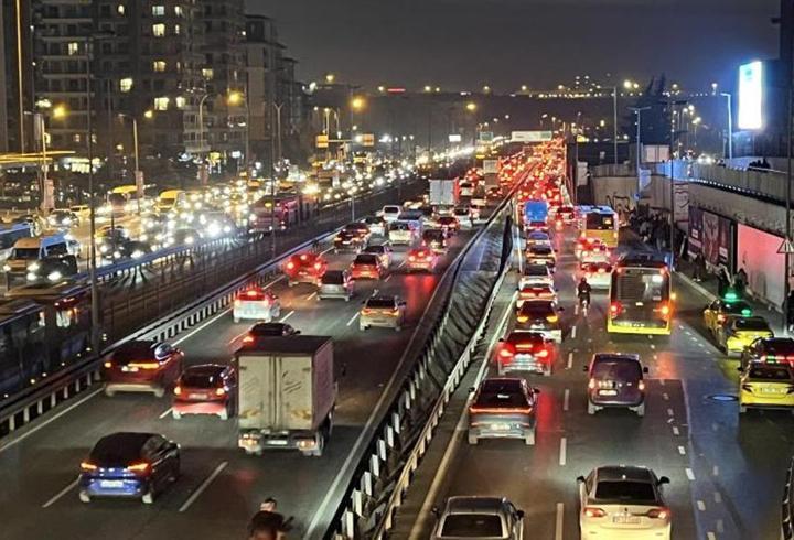 İstanbul’da trafik yoğunluğu yüzde 85’e ulaştı