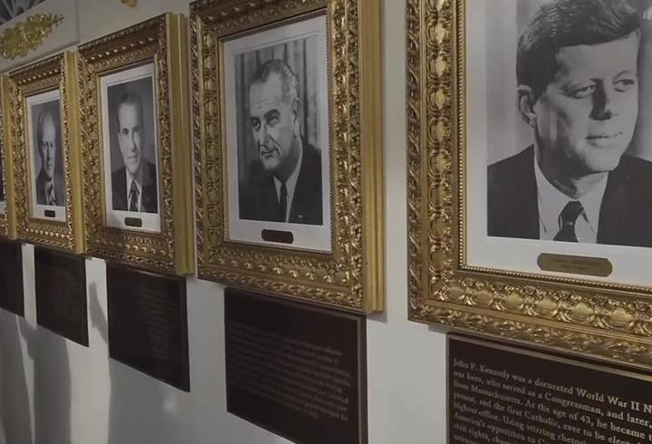 Trump bunu da yaptı... Eski başkanlarla not düşmeli alay