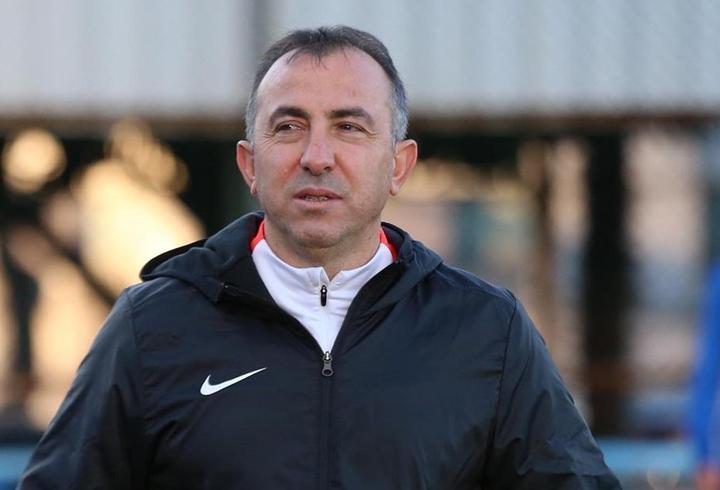 Kocaelispor - Antalyaspor maçı canlı olarak beIN Spoırts 1’de yayınlanacak. Trendyol Süper Lig'in 17. haftasında oynanacak karşılaşma öncesi, Kocaelispor - Antalyaspor maçı canlı izleme ekranı internette araştırılıyor. Selçuk İnan'ın çalıştırdığı son 5 karşılaşmada da mağlubiyet yüzü görmeyen yeşil-siyahlılar, evinde oynayacağı maçta namağlup serisini sürdürmeyi hedefliyor. Peki, Kocaelispor - Antalyaspor maçı ne zaman, saat kaçta, hangi kanalda? İşte muhtemel 11'ler…3
