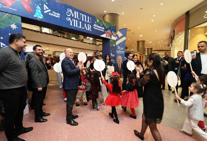 Yüreğir Belediyesi yeni yıl panayırı açıldı