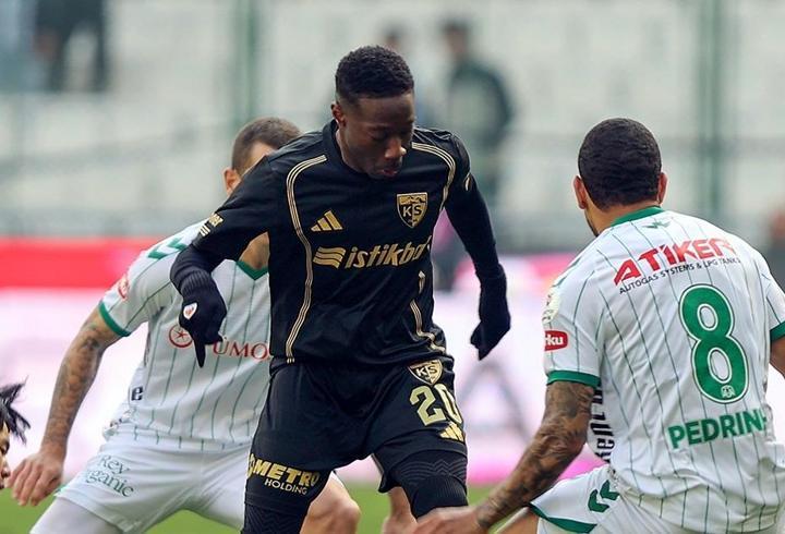 Kayserispor, Konyaspor’dan son dakikada puanı kaptı