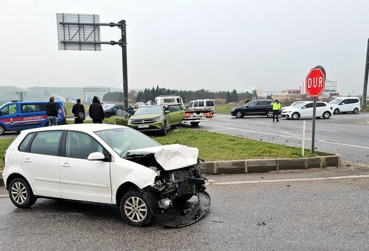 Edirne’de otomobiller çarpıştı; 7 yaralı