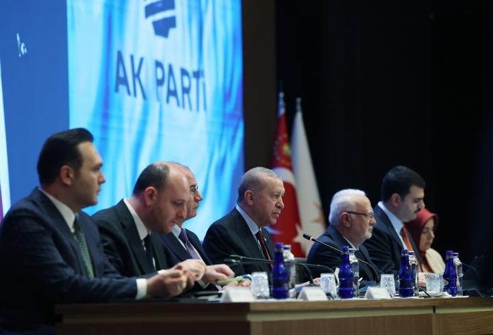 AK Parti'de MKYK toplandı