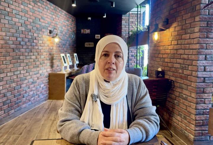 İsrail'in evinden ettiği Filistinli kadın: "Bu acılı bir şekilde köklerimizden sökülmeydi"