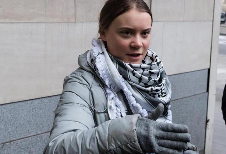 İngiltere’de gözaltına alınan aktivist Thunberg serbest bırakıldı