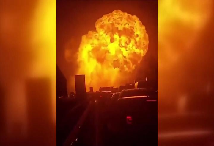 İtalya’da yakıt tankeri böyle patladı