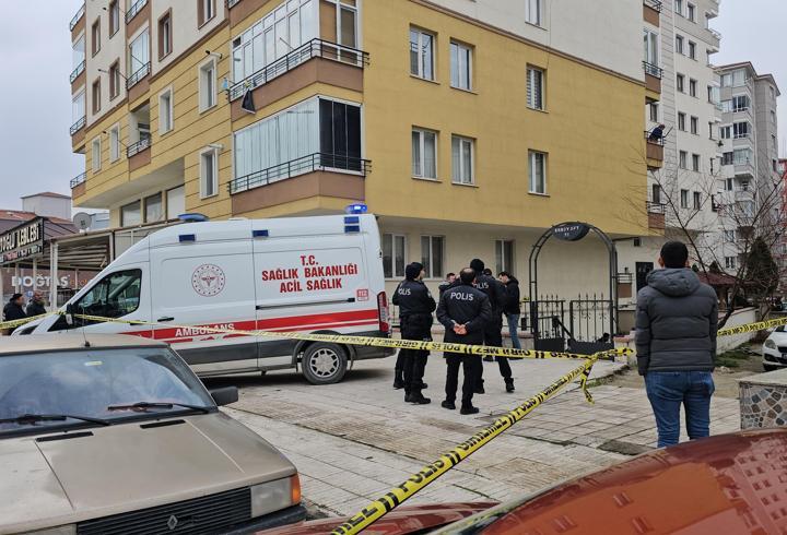 Çorum'da binanın 8. katından düşen kişi öldü