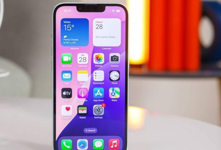 Sohbet robotunun ne kadar sıcakkanlı davranacağını veya ne sıklıkla emoji kullanacağını tek tek ayarlayabilirsiniz.7