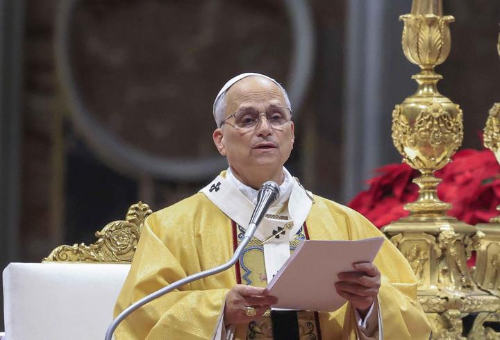 Papa Leo, ilk kez Vatikan'da Noel ayini yönetti