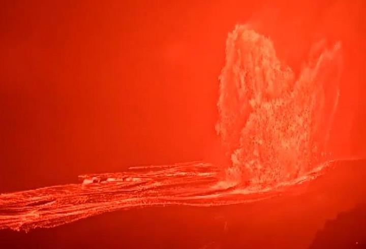 Kilauea durmuyor! 1 yılda 39'uncu patlama: Metrelerce lav püskürttü