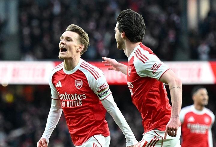 Arsenal, 2025’i lider bitirdi