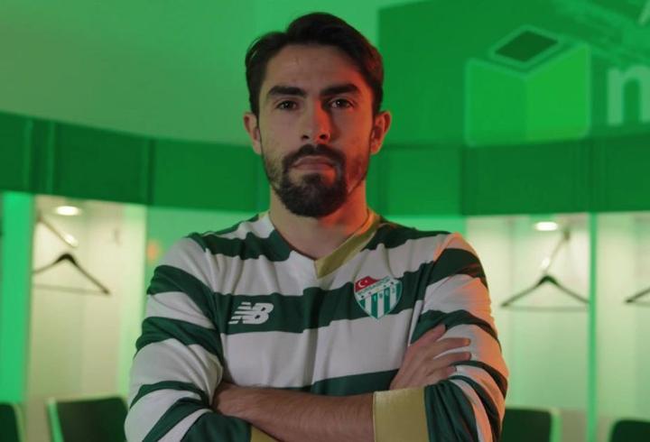 Bursaspor, Rahmetullah Berişbek’i transfer etti