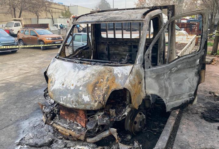 Hurda araçta çıkan yangında öldü