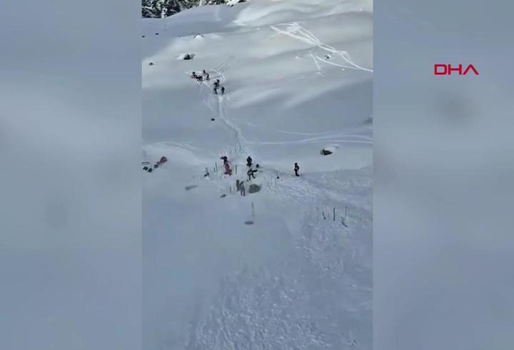 İspanya'da çığ felaketi: 3 kayakçı öldü