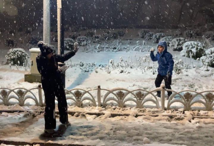İstanbul'a lapa lapa kar yağdı