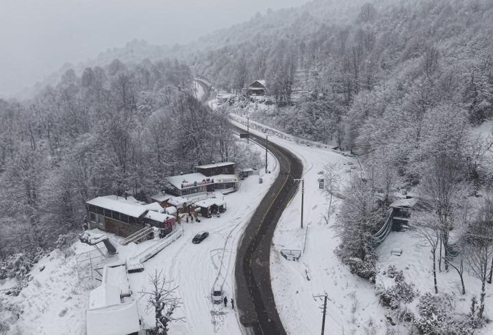 Kartepe’de seyirlik kar manzarası