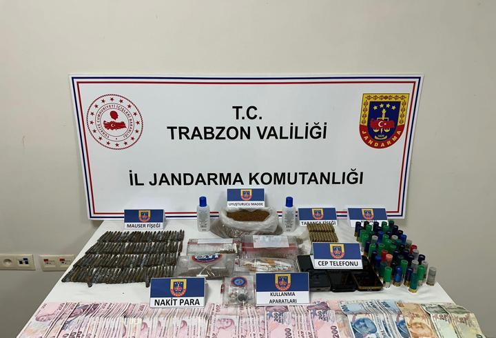 Of’ta narkotik operasyonu; 11 gözaltı