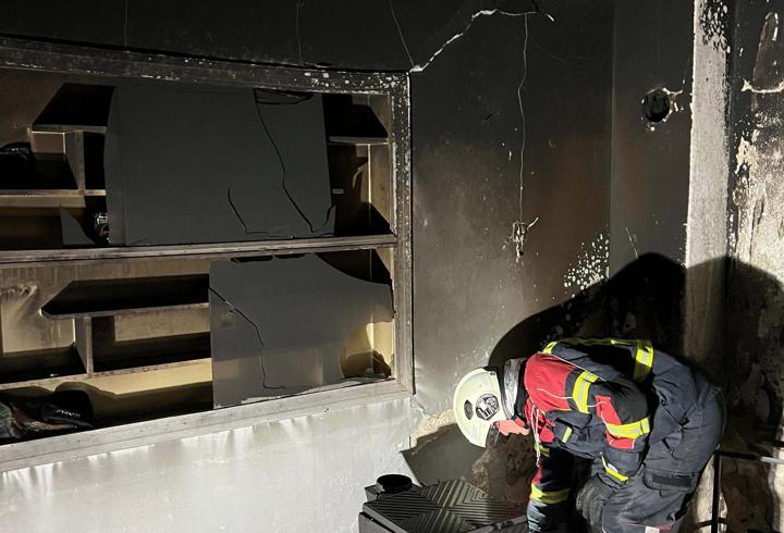 Evde çıkan yangında dumandan etkilendi