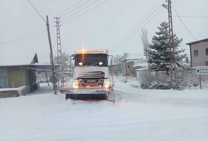 Kayseri’de 61 mahalle yolu ulaşıma açıldı