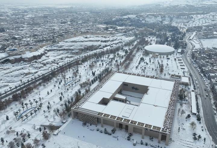 Şanlıurfa’da kar yağışı ulaşımda aksamalara neden oldu