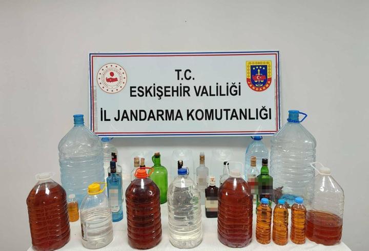 Eskişehir'de 78 litre sahte içki ele geçirildi