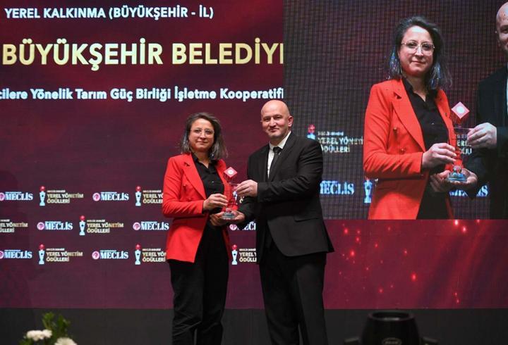 Muğla Büyükşehir'in 'kooperatifçilik modeline' ödül
