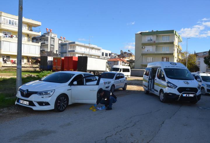 Otomobiline binerken silahlı saldırıda yaralandı