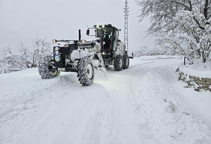 Ordu’da 24 saatte 510 mahalle yolu açıldı