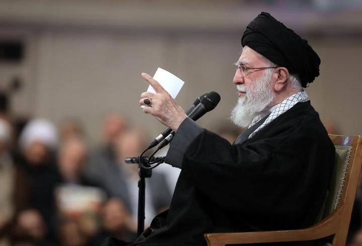 'Protesto ayrı, kargaşa ayrı' vurgusu yapan Hamaney: Kaosçulara hadleri bildirilmelidir