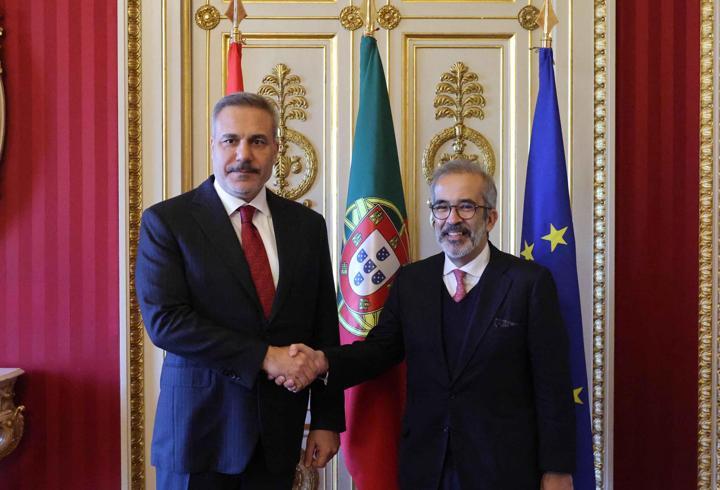 Dışişleri Bakanı Hakan Fidan'dan Lizbon temasları