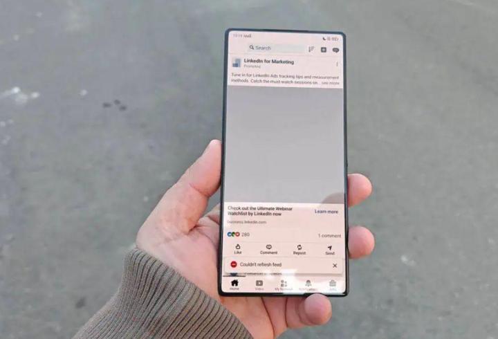 Apple ekran altı teknolojide geç kaldı