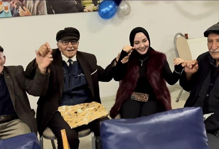 Artvin’de yaşlılara vefa gecesi yürekleri ısıttı