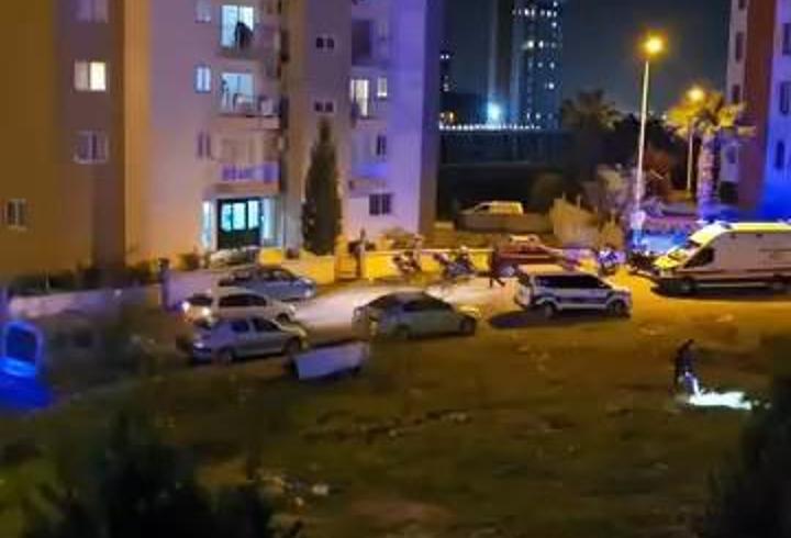 Küfürleştiği arkadaşını tabanca ile yaraladı
