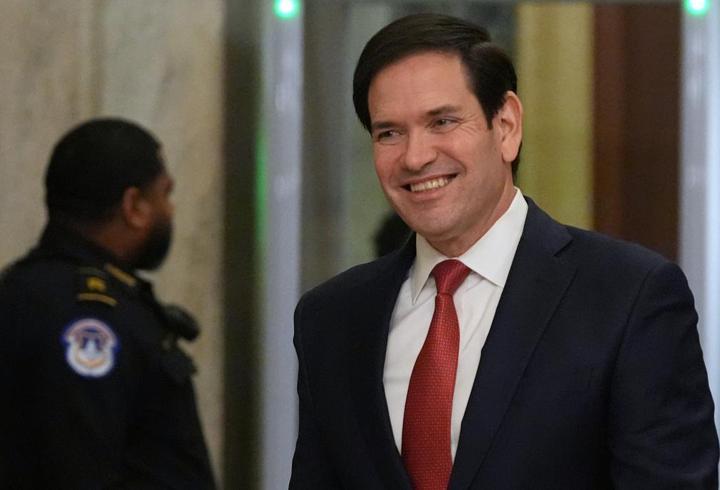 Grönland ve Danimarka, ABD'li bakan ile görüşme talep etti