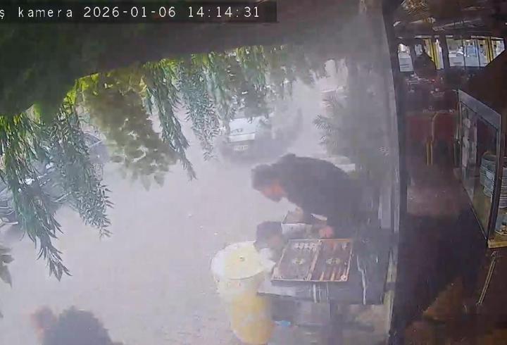 Restorandaki klimanın dış ünitesi patladı