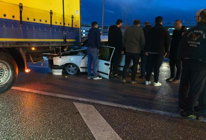 Bursa’da TIR ile otomobil çarpıştı: 1 yaralı