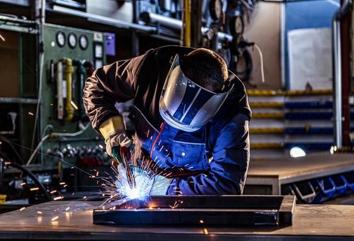 Sanayi üretiminde iki aylık gerilemenin ardından toparlanma