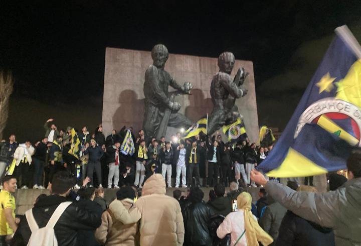Fenerbahçe’nin Süper Kupa zaferi Ankara’da kutlandı