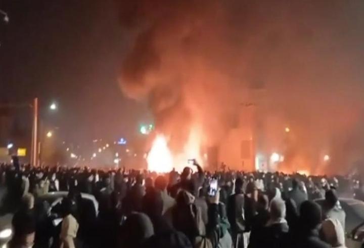 İran'daki gösterilerde can kaybı 116'ya yükseldi