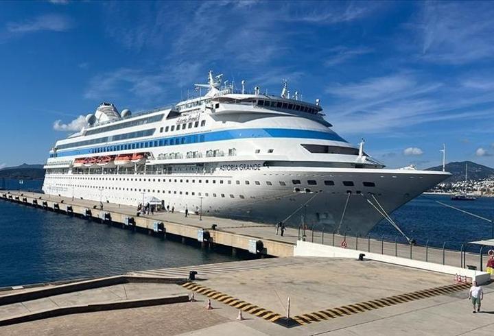 2025’te kruvaziyer yolcu sayısı 2 milyonun üzerine çıktı