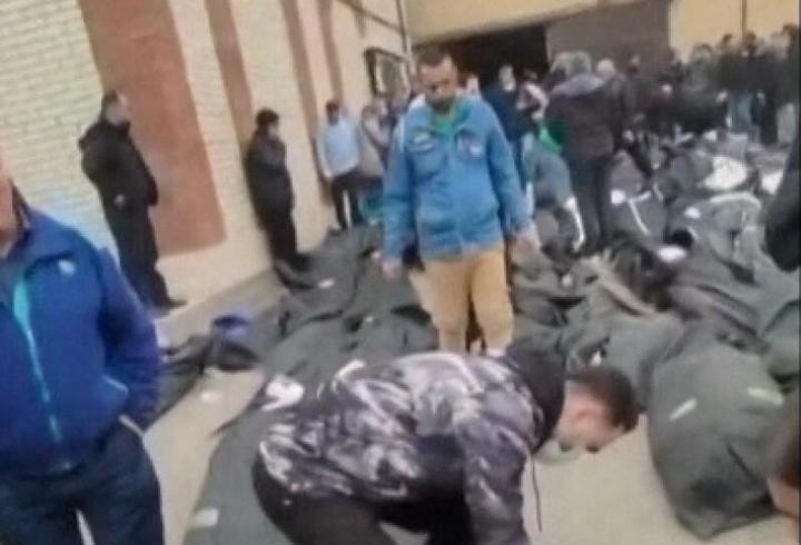 İran'dan SON DAKİKA gelişmeler: Cenazeler sokaklara taştı... ABD'den 'derhal terk edin' çağrısı, İsrail'de 'sürpriz senaryo' alarmı