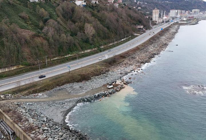 Trafik kazalarına 'deniz dolgusuyla yan yol’ formülü