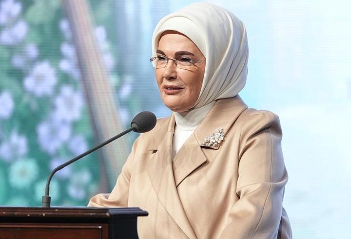 Emine Erdoğan, 'Tıp ve Kültür-Sanat Sempozyumu'nda konuştu