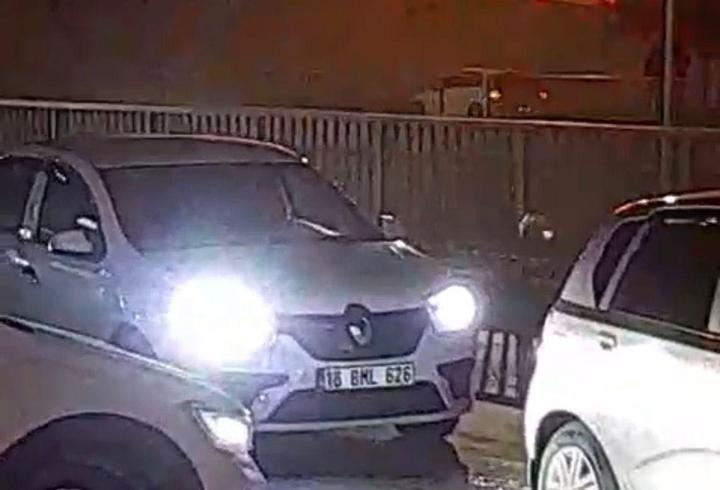 Marangozhanede çıkan yangını itfaiye söndürdü