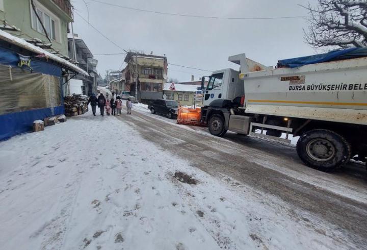Bursa’da 129 mahalle yolu ulaşıma açıldı