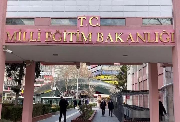 Fenomen öğretmenler Bakanlığın yakın takibinde