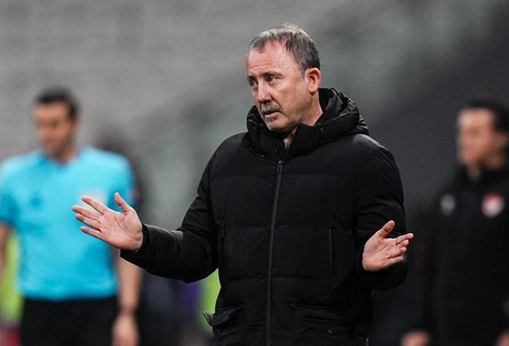 Sergen Yalçın’dan Beşiktaş taraftarına transfer müjdesi