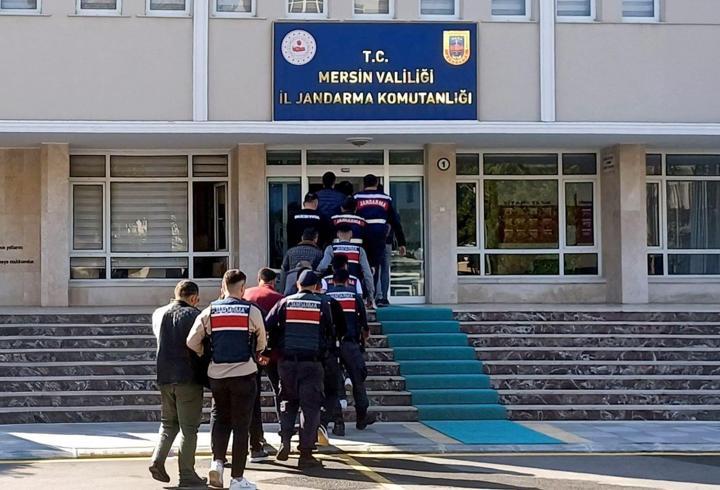 Mersin’de 42 firari yakalandı
