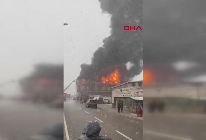 SON DAKİKA...İstanbul'da çakmak fabrikasında yangın!