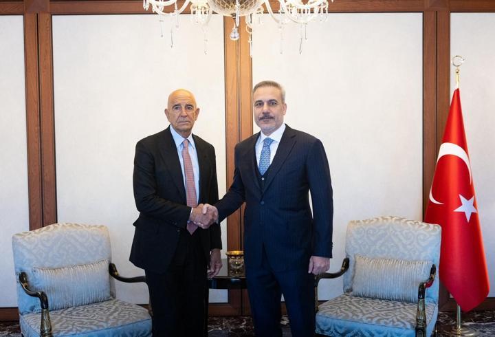 SON DAKİKA... Dışişleri Bakanı Hakan Fidan, Tom Barrack'ı kabul etti